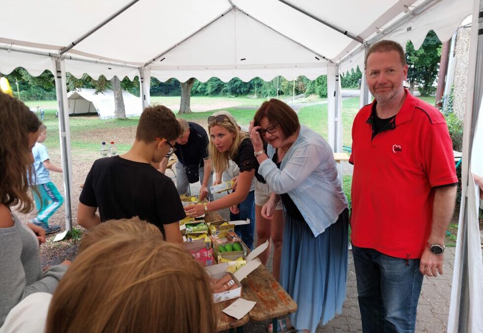 SPD Bad Ems zu Besuch beim AWO-Ferienzeltlager – Eis für alle und großer Dank an das Betreuer:innen-Team